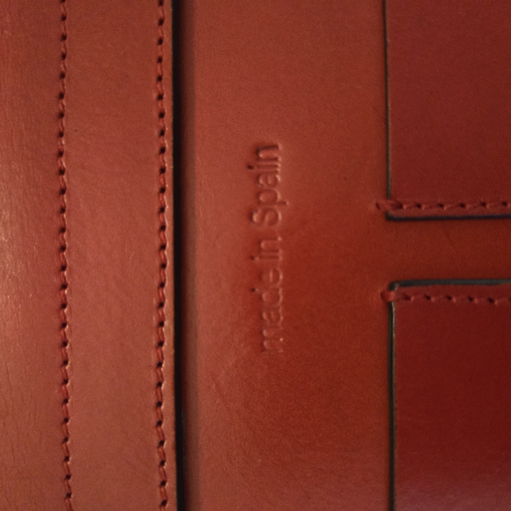 Red bag - Picture 8 of 8